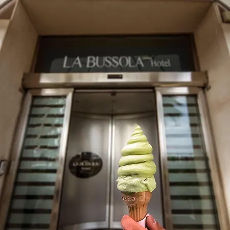 La Bussola Hotell