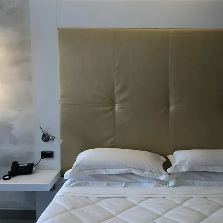 Hotel La Bussola 4*