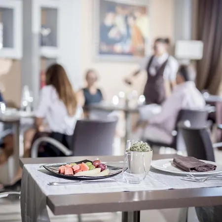 Hotel La Bussola 4*