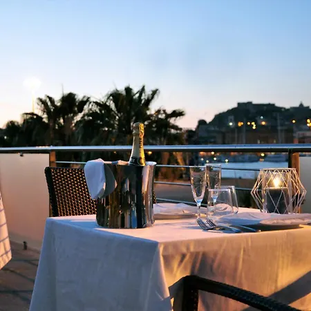 La Bussola Hotel