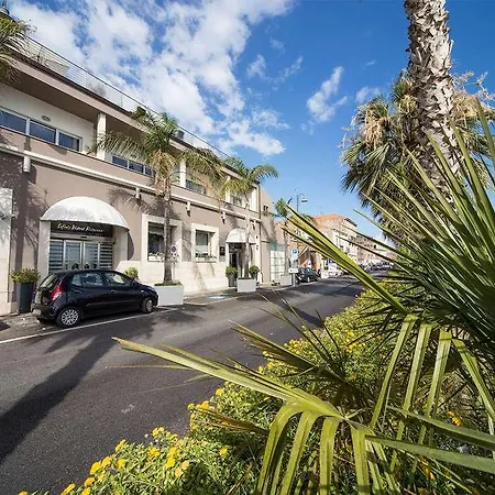 La Bussola Hotel